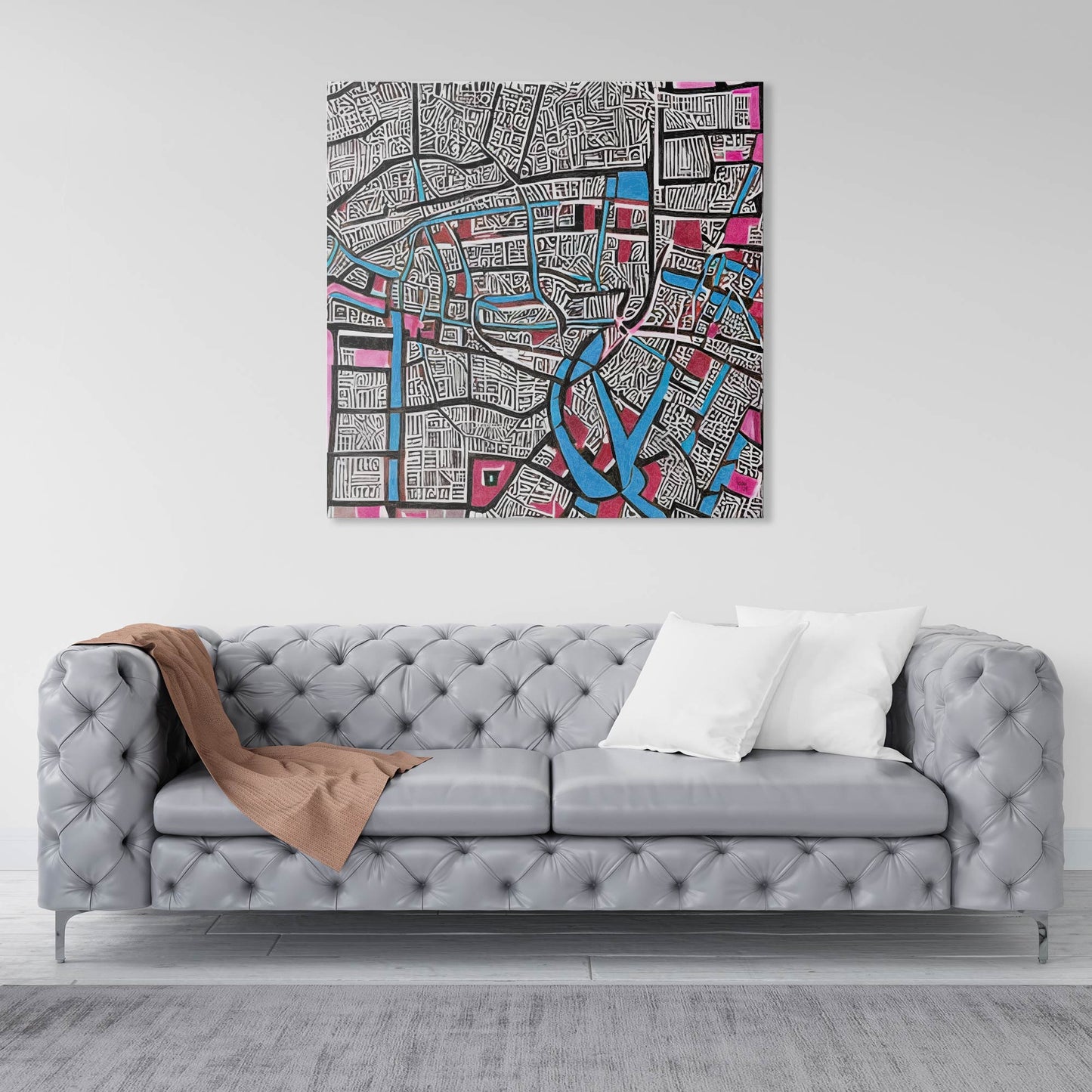 Œuvre 'CONFLUENCE' exposée dans un salon design, labyrinthe bleu et rose vibrant, décoration intérieure contemporaine, 2024