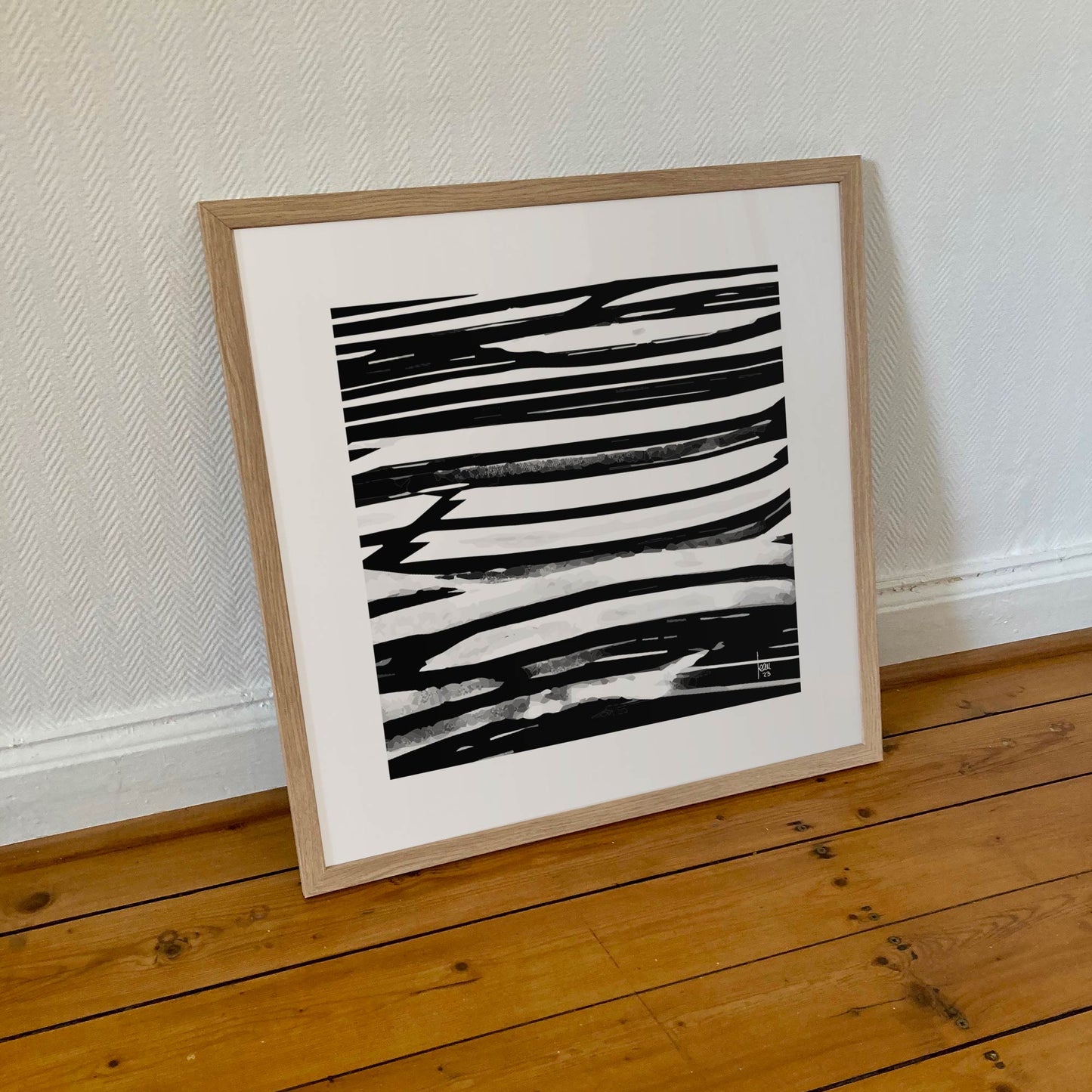 Le Lac, œuvre encadrée 50x50 cm, noir et sérénité.