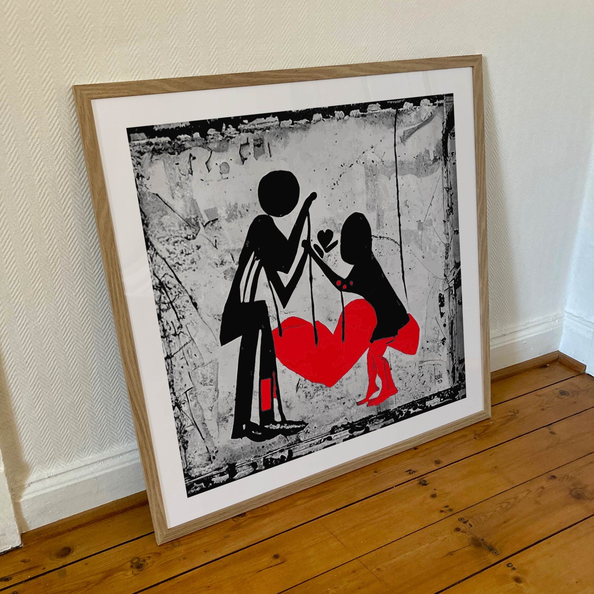 "Tissage" tirage d'art sous cadre 70x70cm, papiers haut de gamme. Art contemporain abstrait et achat en ligne, Deux personnages tissent un coeur rouge