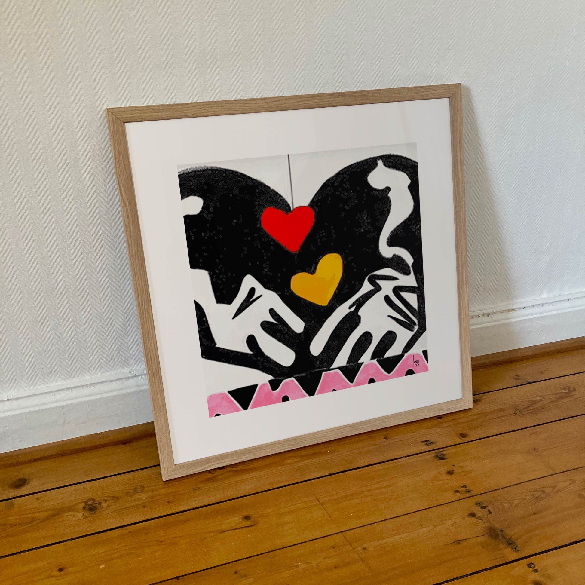 "Papillon" tirage d'art sous cadre 50x50cm, papier haut de gamme. Art contemporain abstrait et achat en ligne, des coeurs au centre d'un papillon en formation