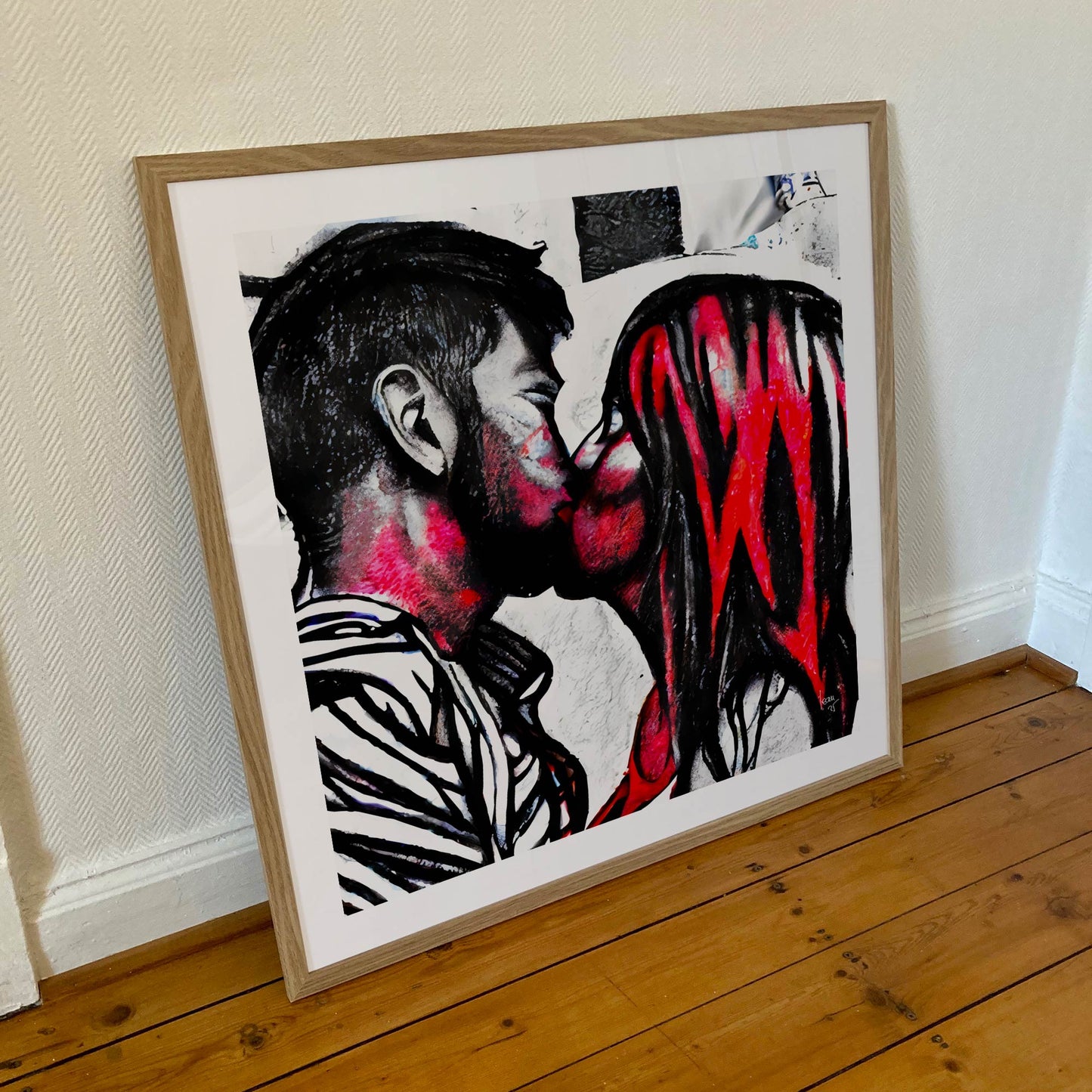 Tirage encadré 70x70 cm de l’œuvre Incandescence, combinant intensité artistique et élégance du cadre pour un rendu haut de gamme.
