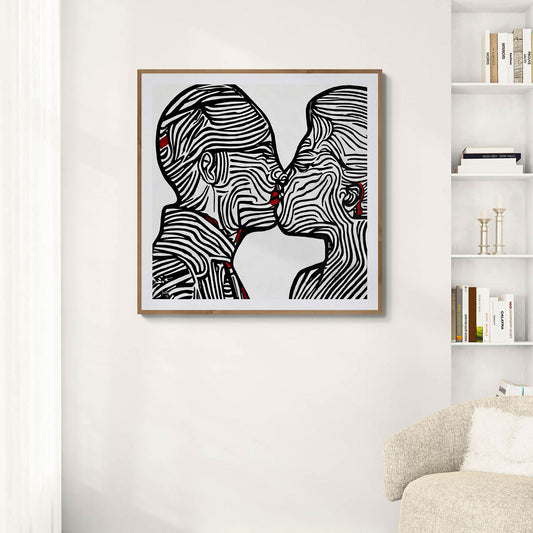 L'œuvre "Ondes" sous cadre accrochée au mur d'une pièce, illustrant son impact décoratif dans un intérieur moderne.